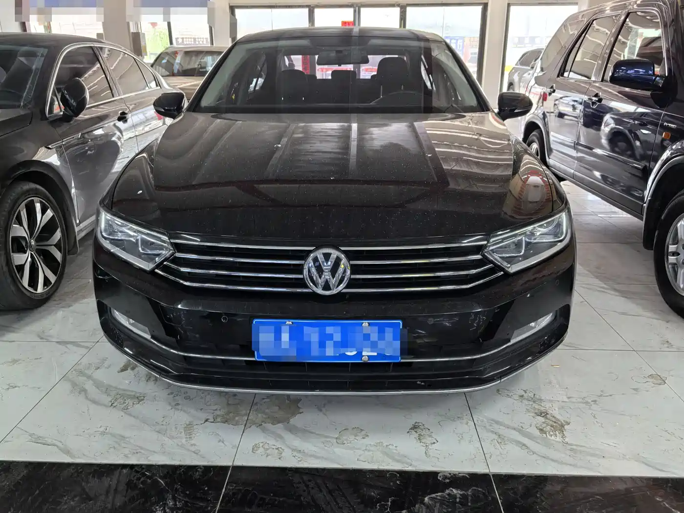 Volkswagen Magotan 2018 280TSI DSG Comfort фото 2