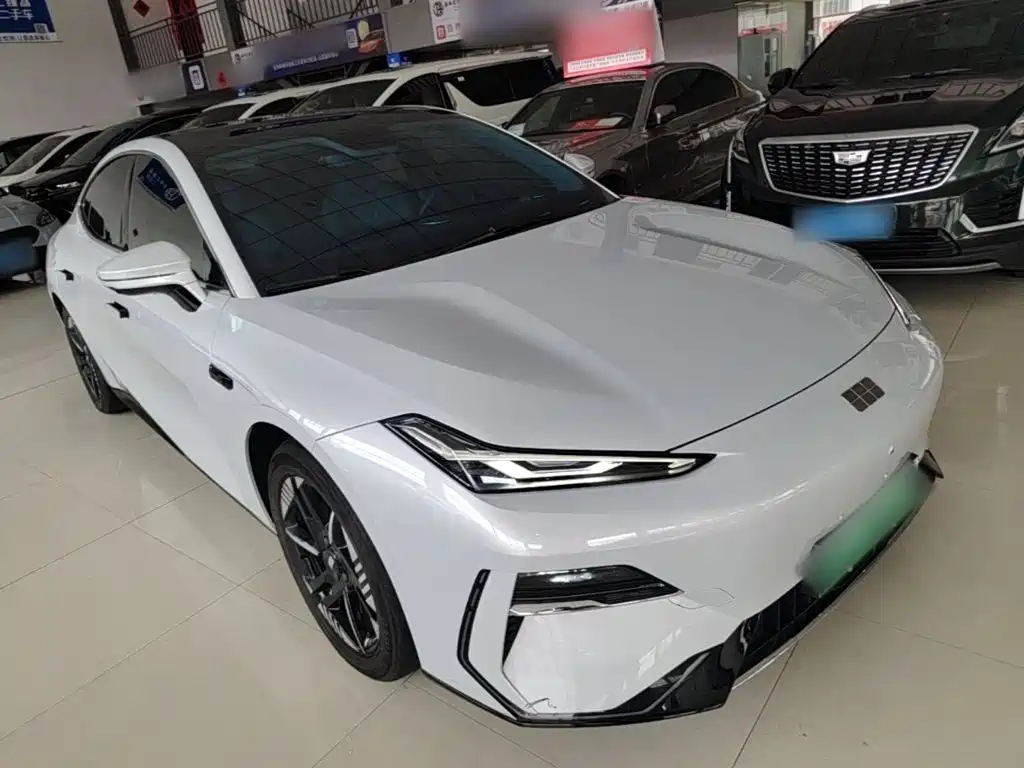 Geely Galaxy Galaxy E8 2025 2024 Model 550km RWD Soaring Dragon Edition