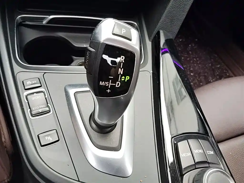 BMW 3 Series 2018 320Li Fashion Style фото 14