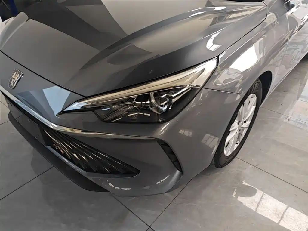 Roewe i5 2025 2023 1.5L CVT Luxury Edition