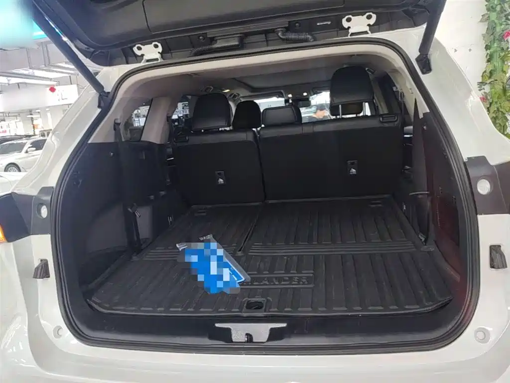 Toyota Highlander 2022 Model Dual Engine 2.5L 4WD Premium Edition 7-Seater фото 19