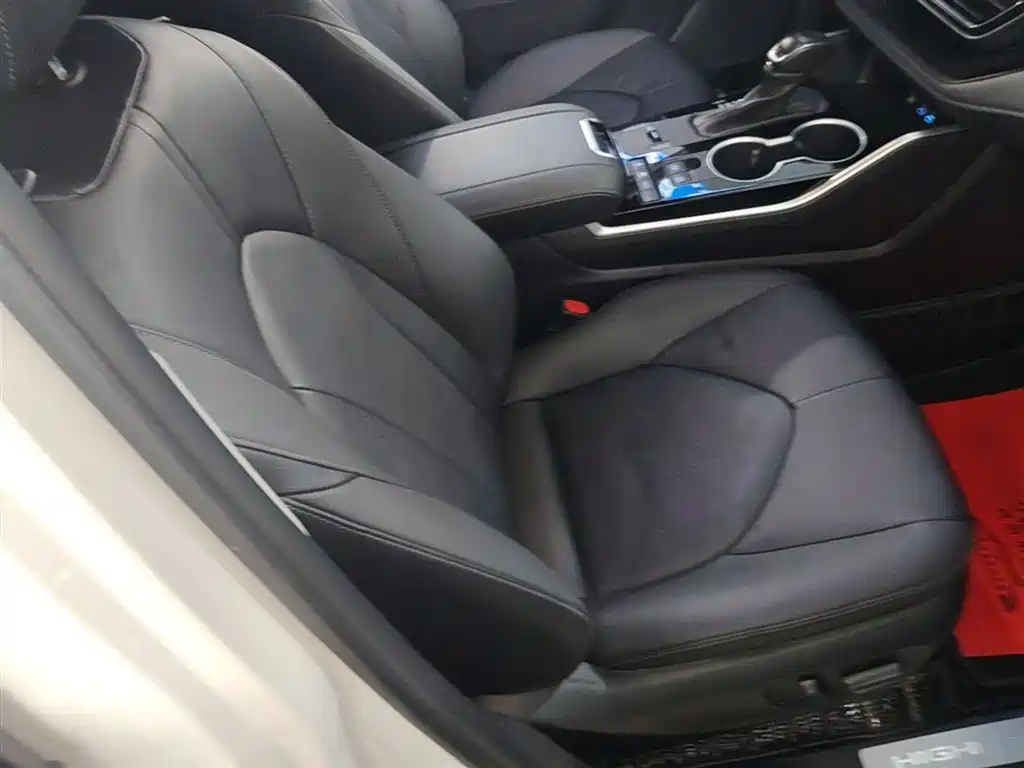 Toyota Highlander 2022 Model Dual Engine 2.5L 4WD Premium Edition 7-Seater фото 25