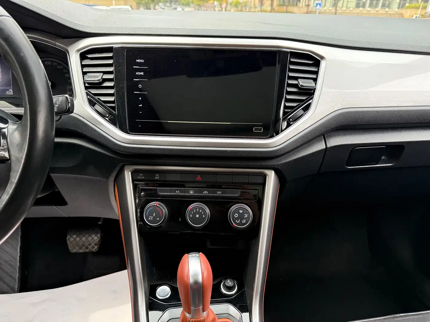 VOLKSWAGEN T ROC EXPLORING SONGS