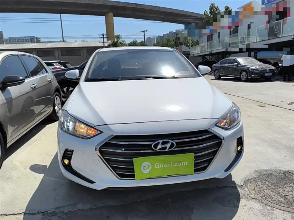 Hyundai Elantra 2016 Model 1.6L Automatic Smart Elite фото 3