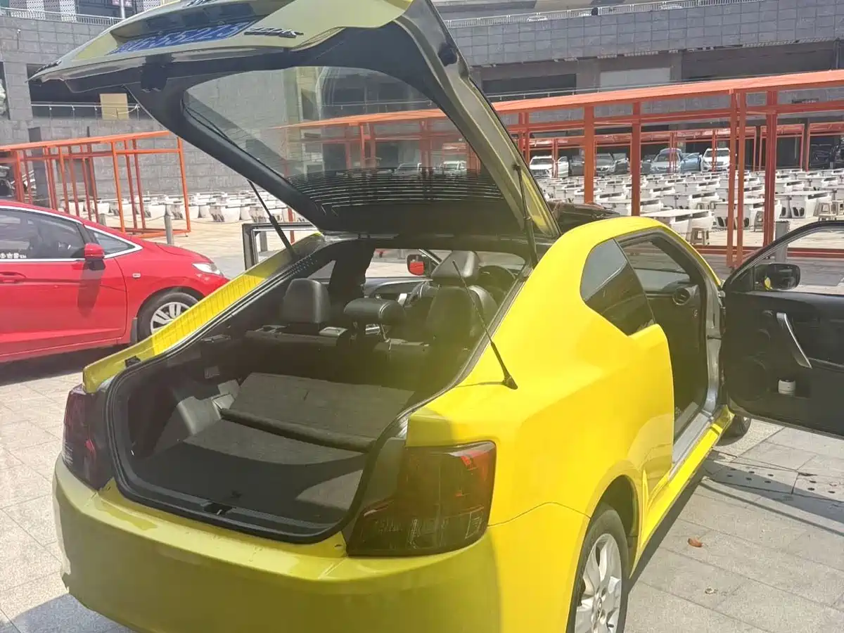 Toyota Zelos 2011 2.5L Luxury Edition фото 9