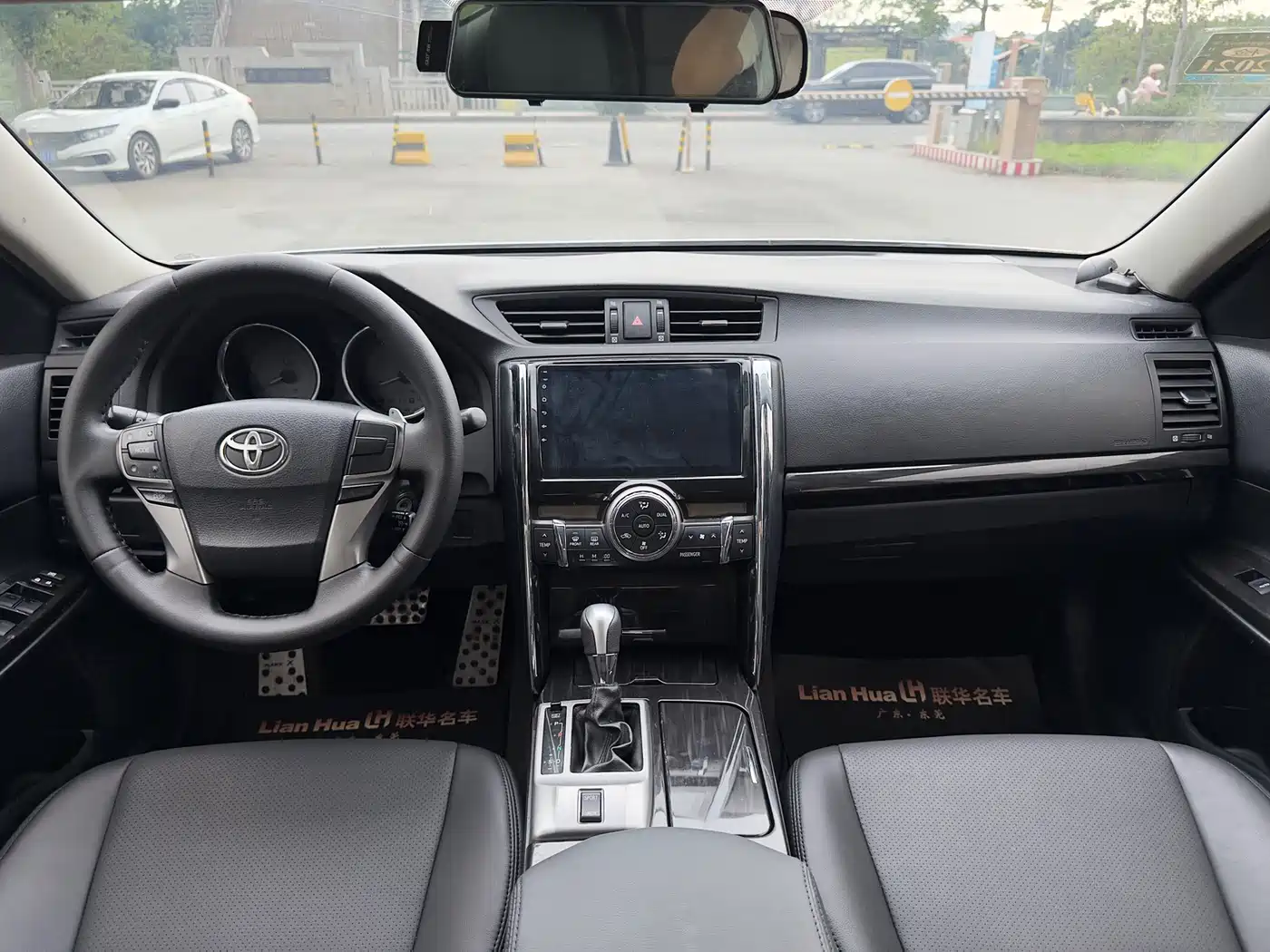 Toyota Reiz 2010 2.5S Elegance Elite Edition фото 17