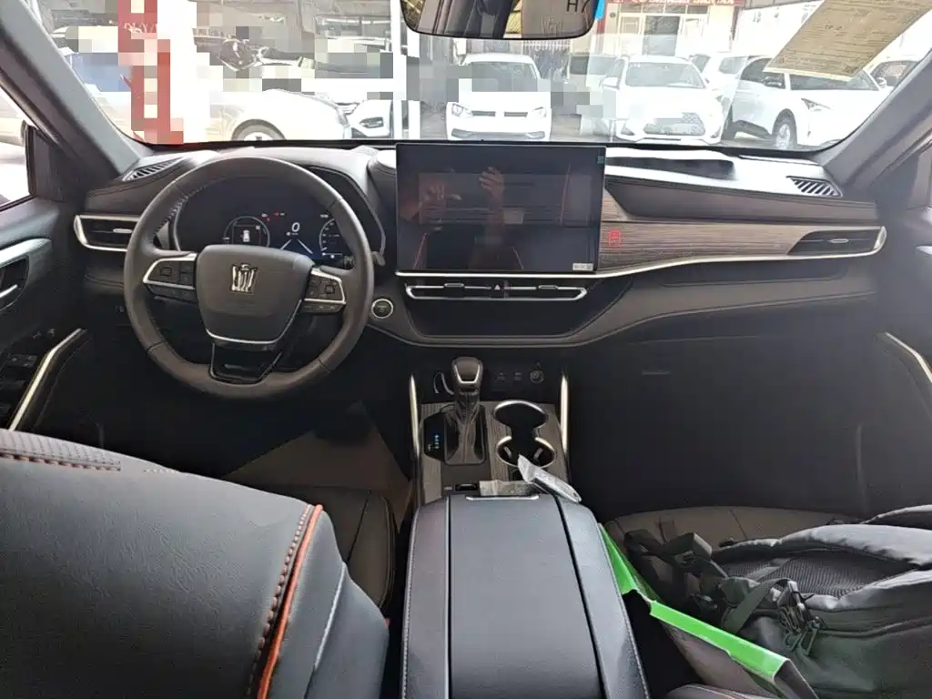 Фото 10 - Toyota Crown Kluger