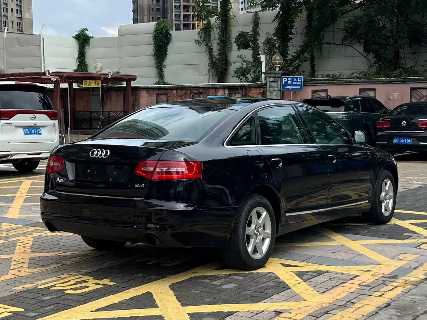 Audi A6L 2010 2.0 TFSI Automatic Standard фото 11