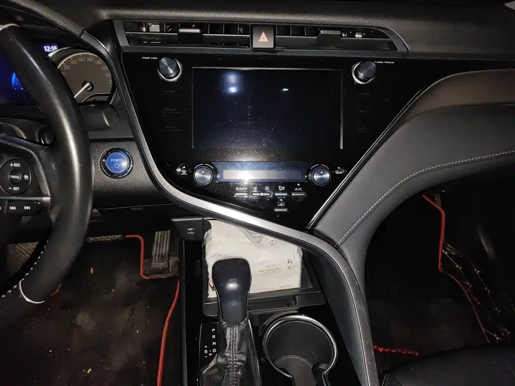 Toyota Camry 2019 Hybrid 2.5HS Trend Edition China VI фото 6