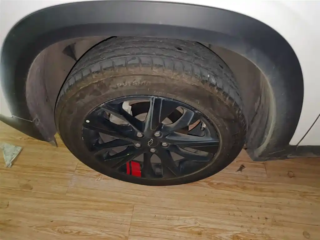 Chevrolet Trax 2019 Redline 335T CVT Extreme Edition (China VI) фото 23
