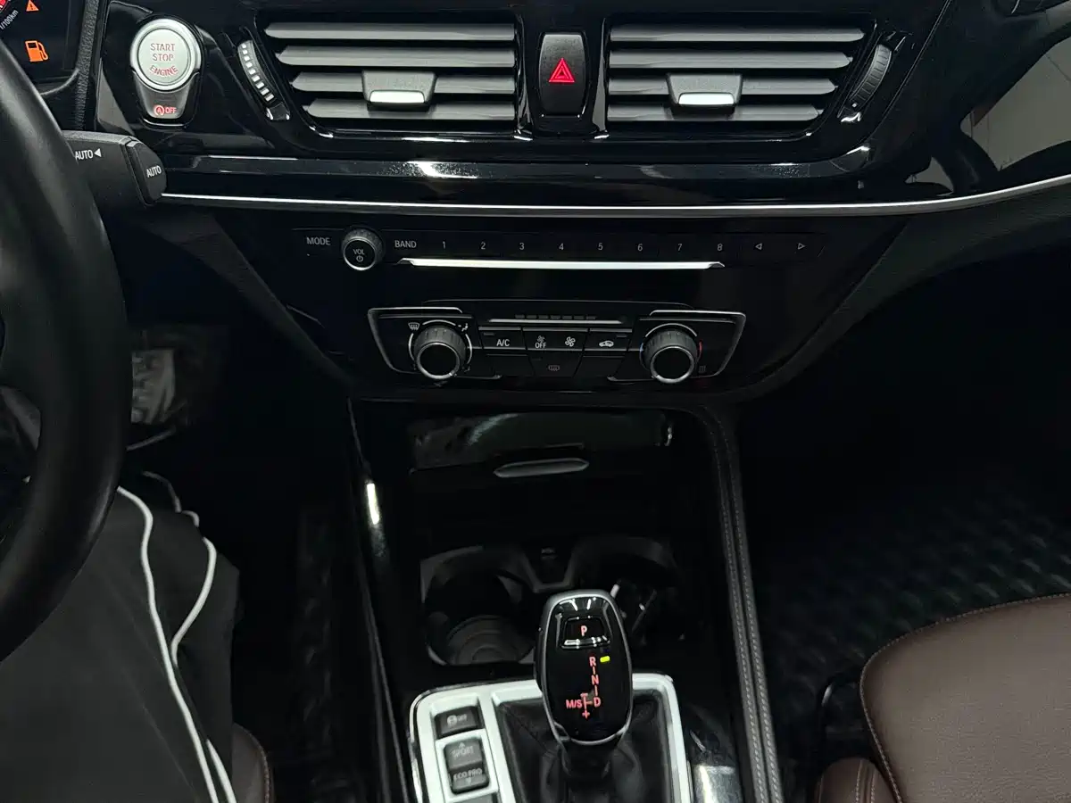 BMW 1 Series 2021 Facelift 120i M Sport фото 14