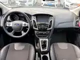 Фото 10 - Ford Focus