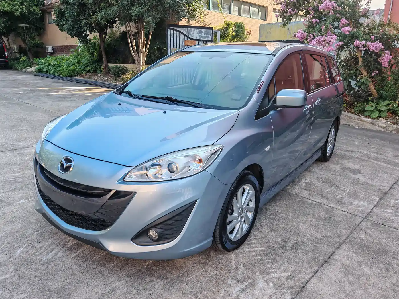 Mazda Mazda5 2011 2011 2.0L Automatic Luxury