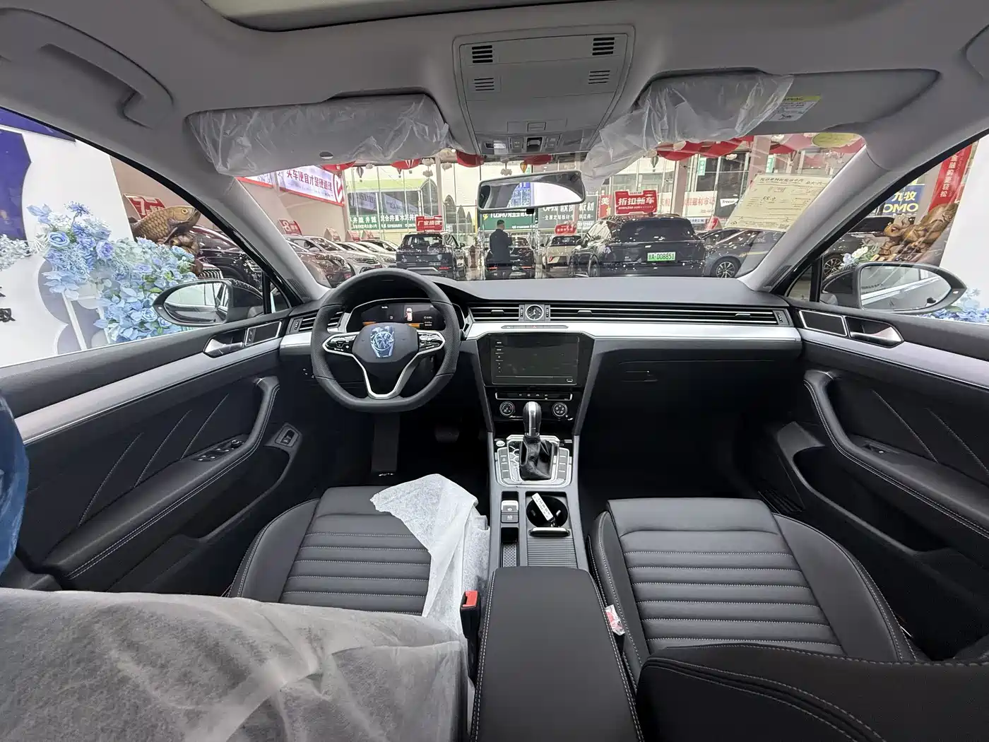 Volkswagen Magotan 2025 Popular Edition 280TSI DSG Comfort фото 3