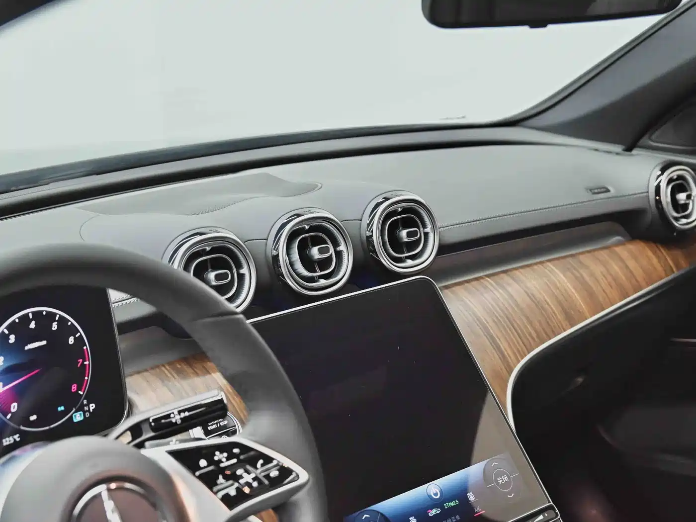 Mercedes-Benz C-Class 2024 C 260 L фото 20
