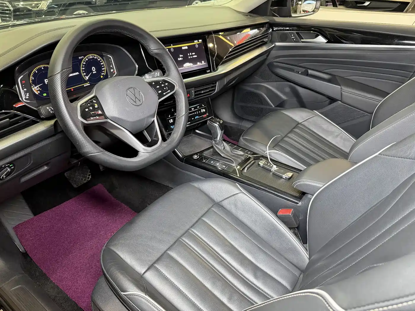 Volkswagen Passat 2023 280TSI Elite Edition фото 10