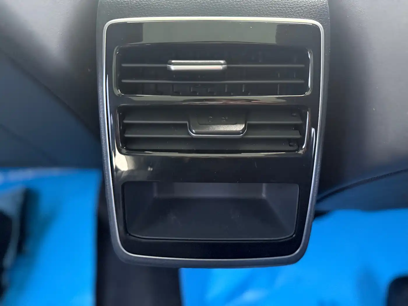 VOLKSWAGEN ID.7 VIZZION