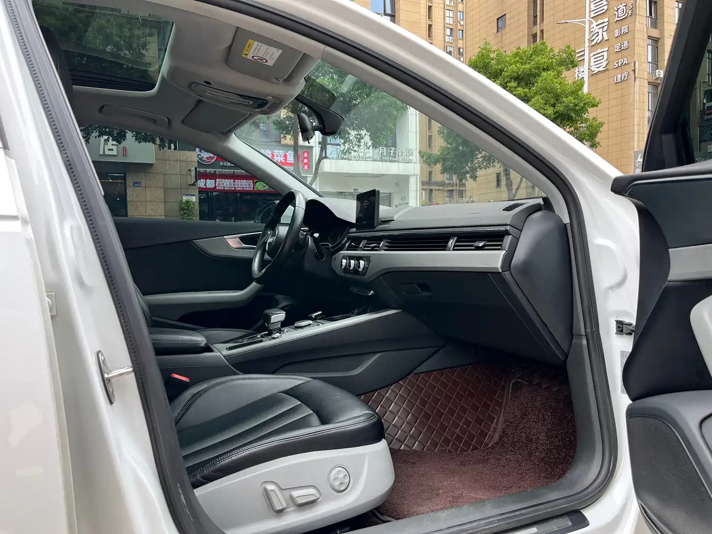 Audi A4L 2018 30th Anniversary 40 TFSI Fashion фото 9