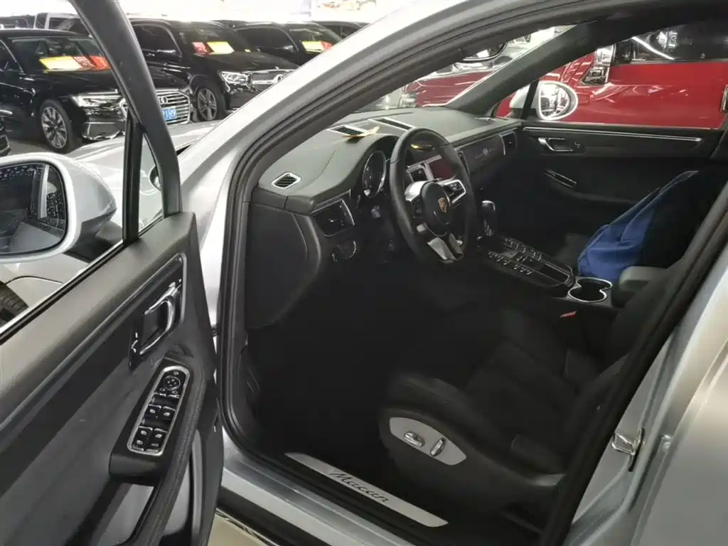 Porsche Macan 2014 Macan 2.0T фото 16