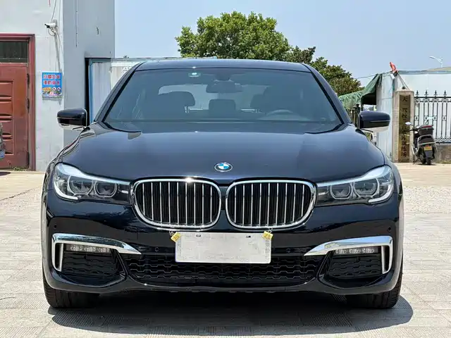 BMW 7 Series 2018 730Li Leading Type M Sport Package — фото 2