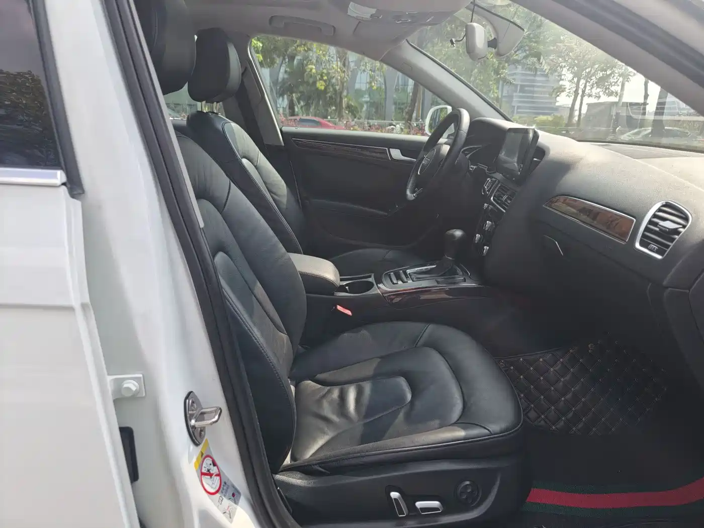 Audi A4L 2015 35 TFSI Auto Comfort фото 9