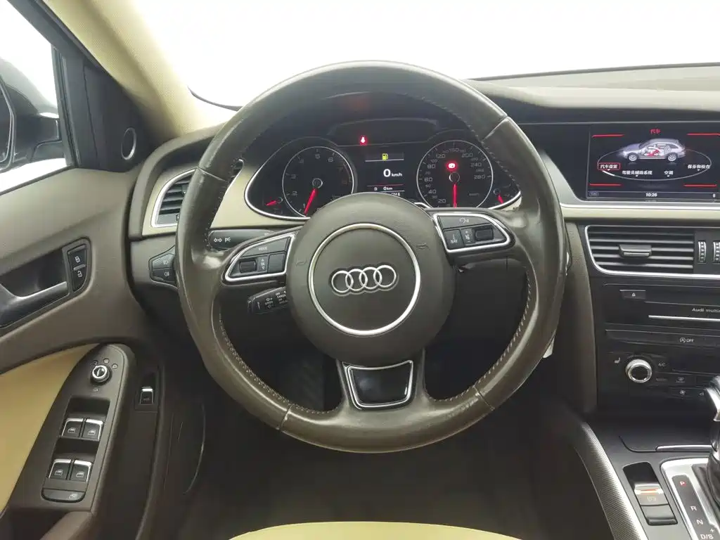Фото 11 - Audi A4 (Import)
