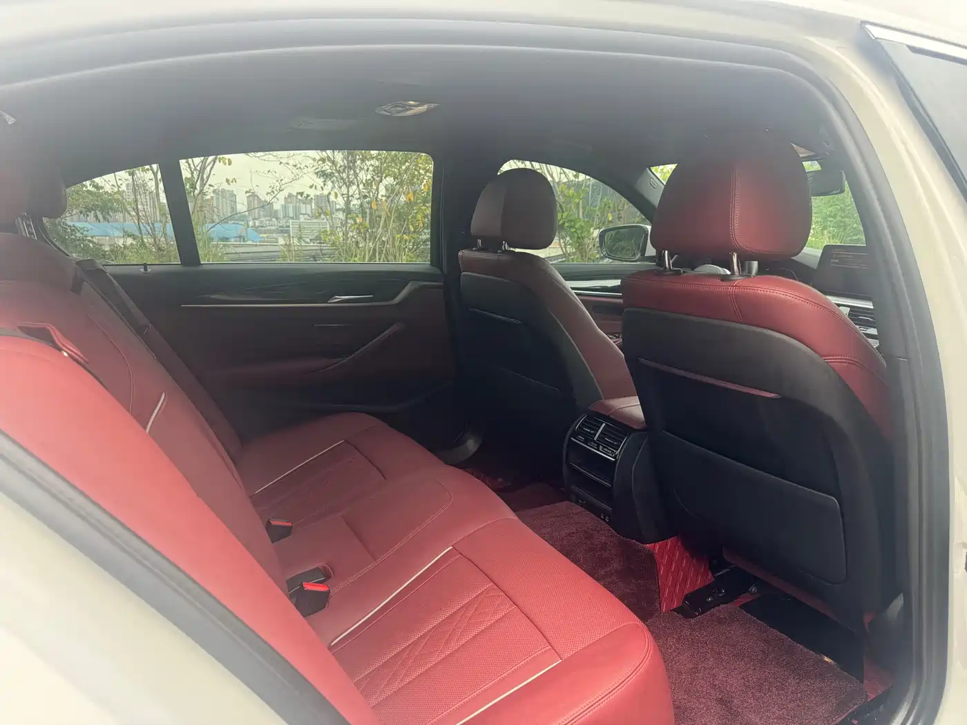 BMW 5 Series 2022 525Li M Sport Package фото 9