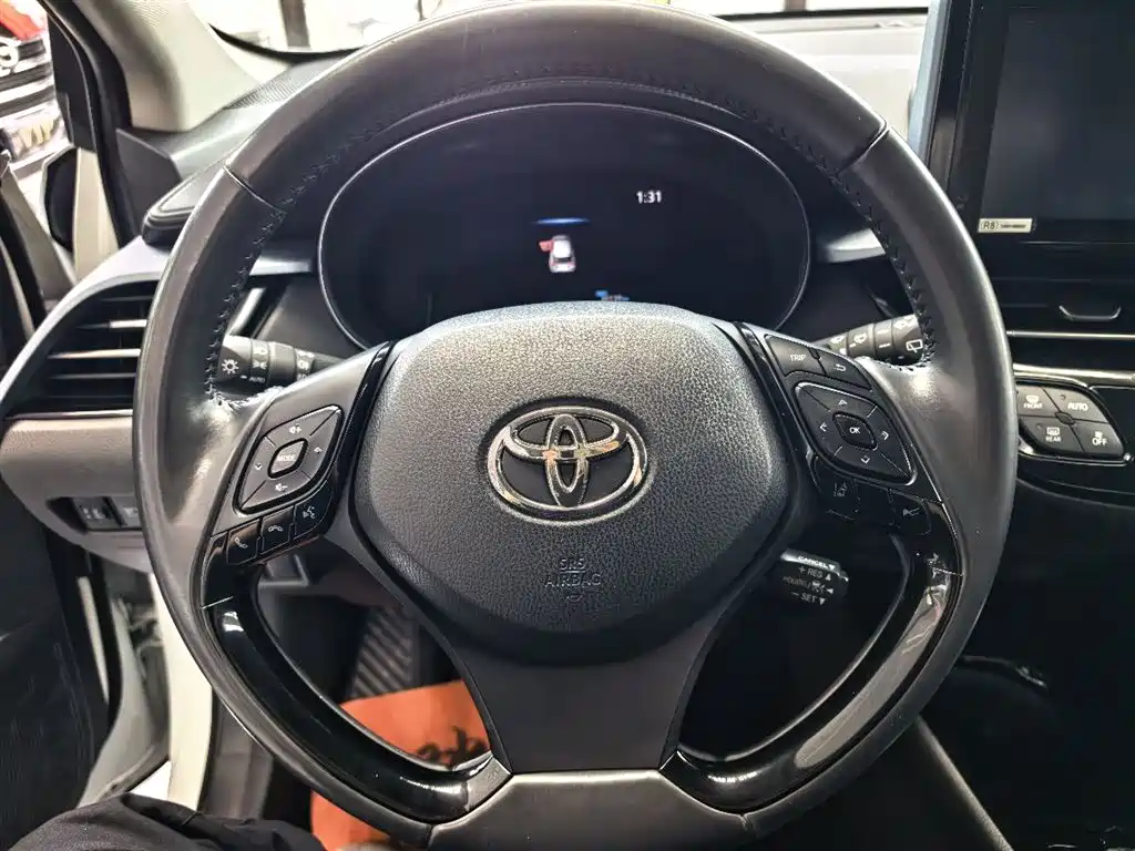 Toyota IZOA 2023 Hybrid 2.0L Yi-Chi Edition фото 12