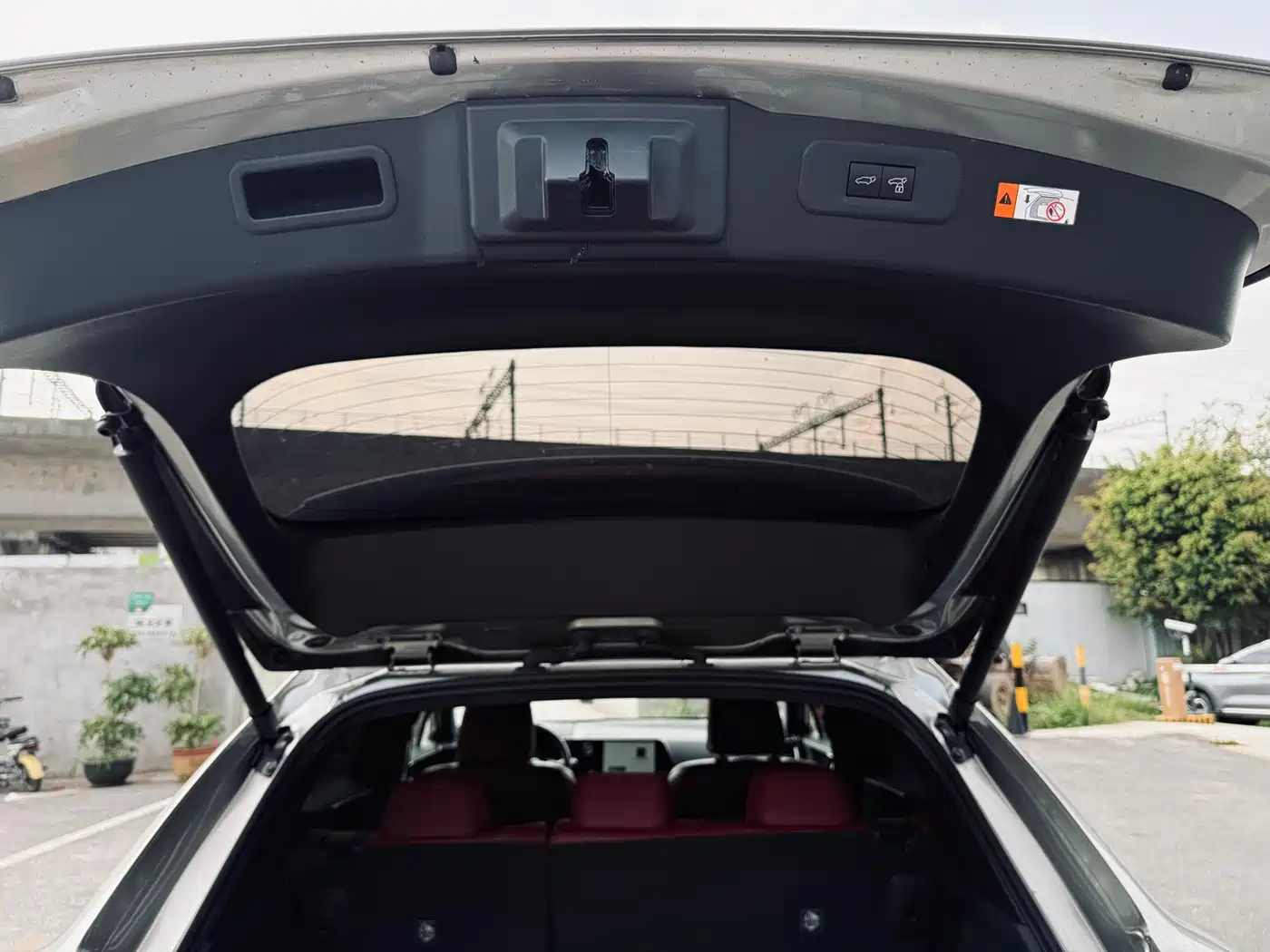Lexus NX 2023 350h FWD Dynamic Edition фото 12
