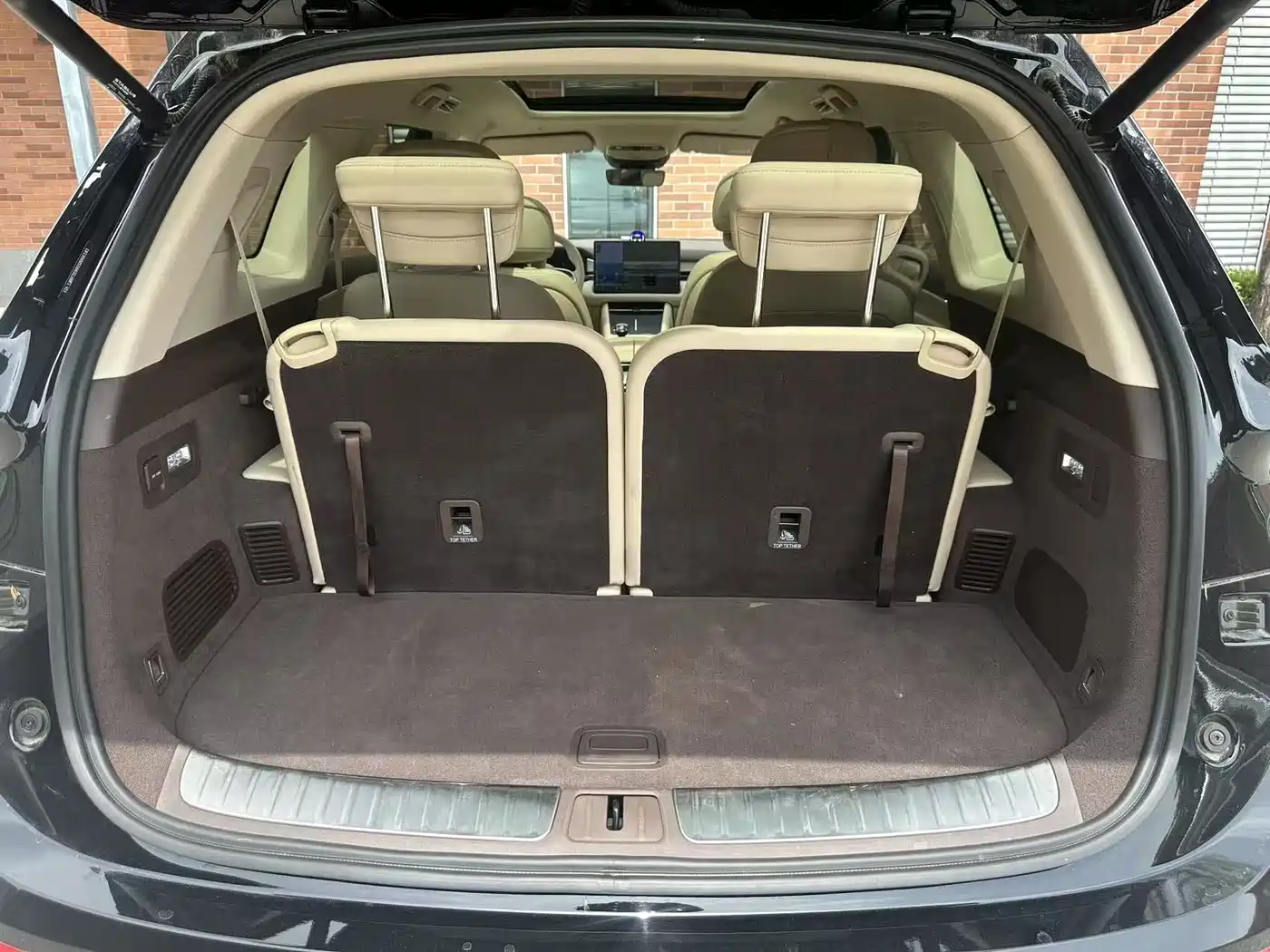 AITO Wenjie AITO M7 2024 1.5T Smart Drive 4WD Ultra 6-seater фото 23