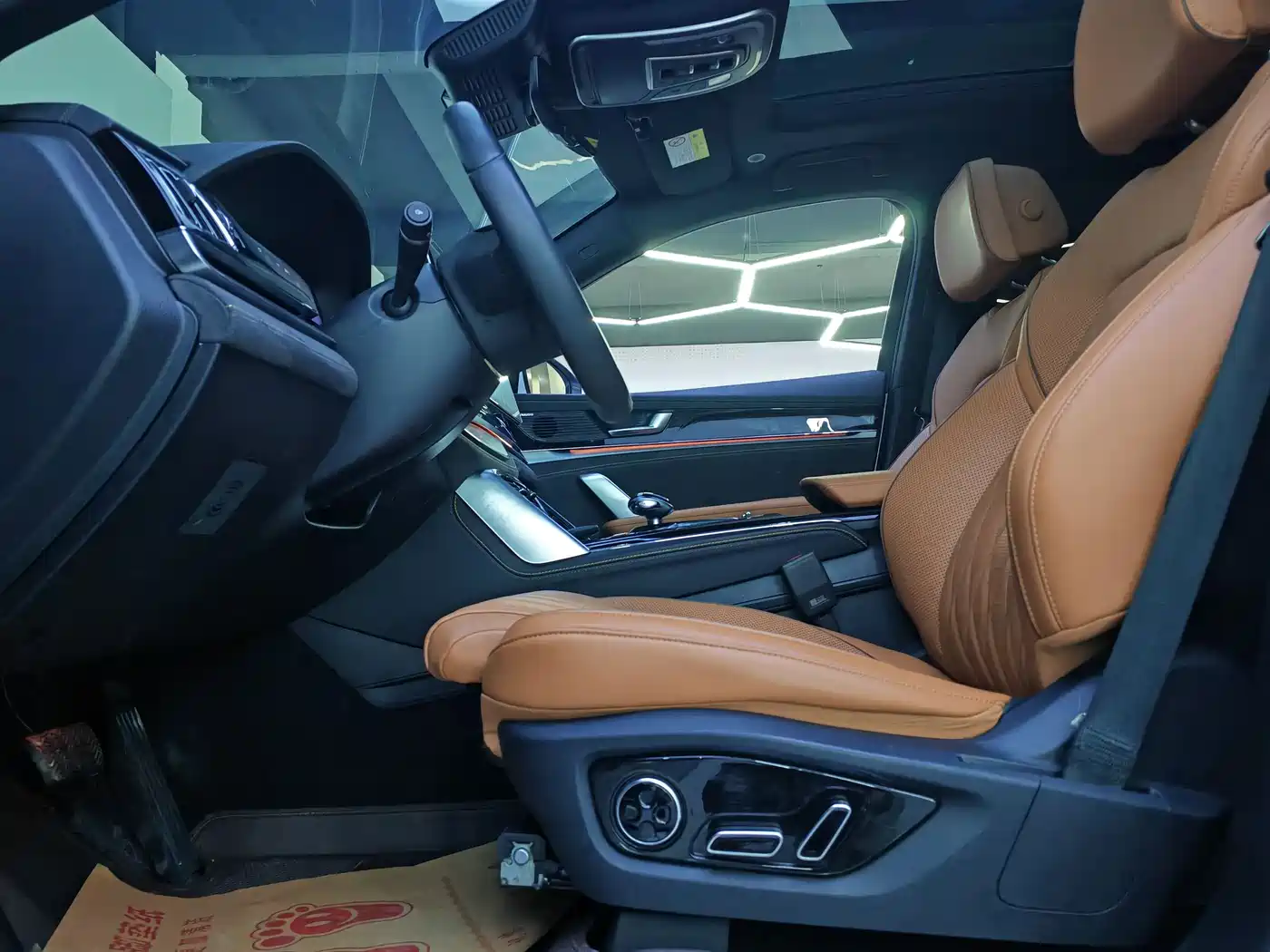 BYD Tang New Energy 2023 Model DM-i Champion Edition 112KM Premium фото 12