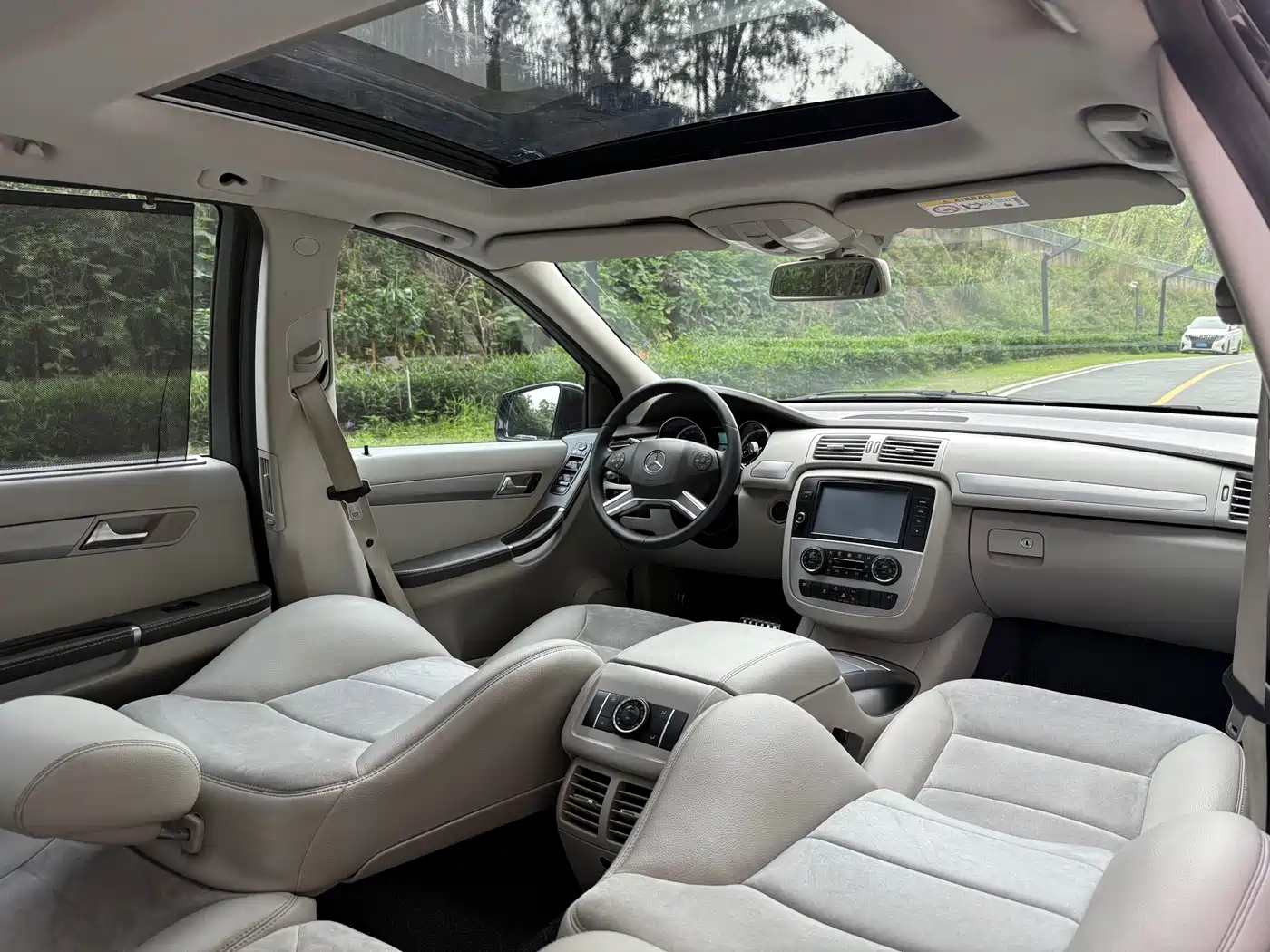 Mercedes-Benz R-Class 2015 R 320 4MATIC Luxury фото 17