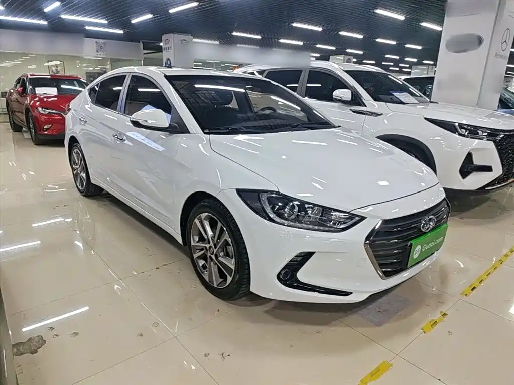 Hyundai Elantra 2016 Model 1.6L Automatic Smart Elite фото 4