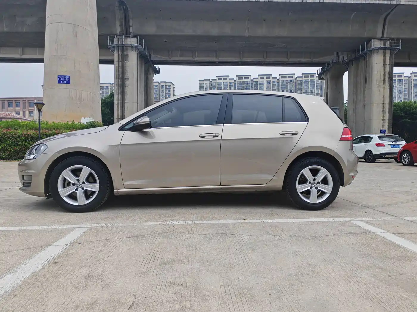 Volkswagen Golf 2016 1.6L Automatic Comfort фото 17