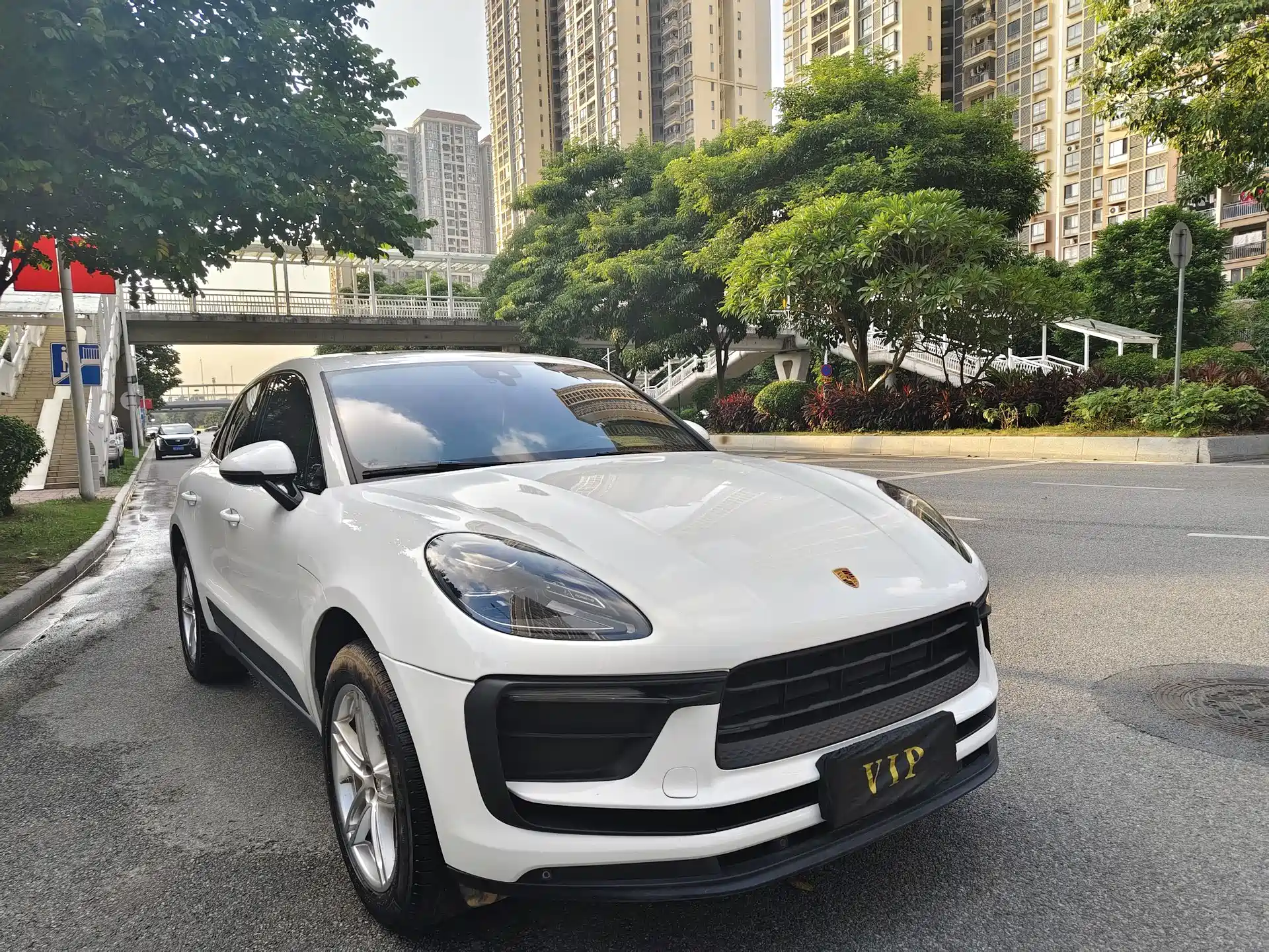 Photo 3 - Porsche Macan