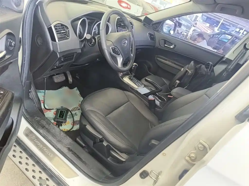 GAC Trumpchi Trumpchi GS5 Super 2015 2.0L Automatic 2WD Comfort Edition фото 15