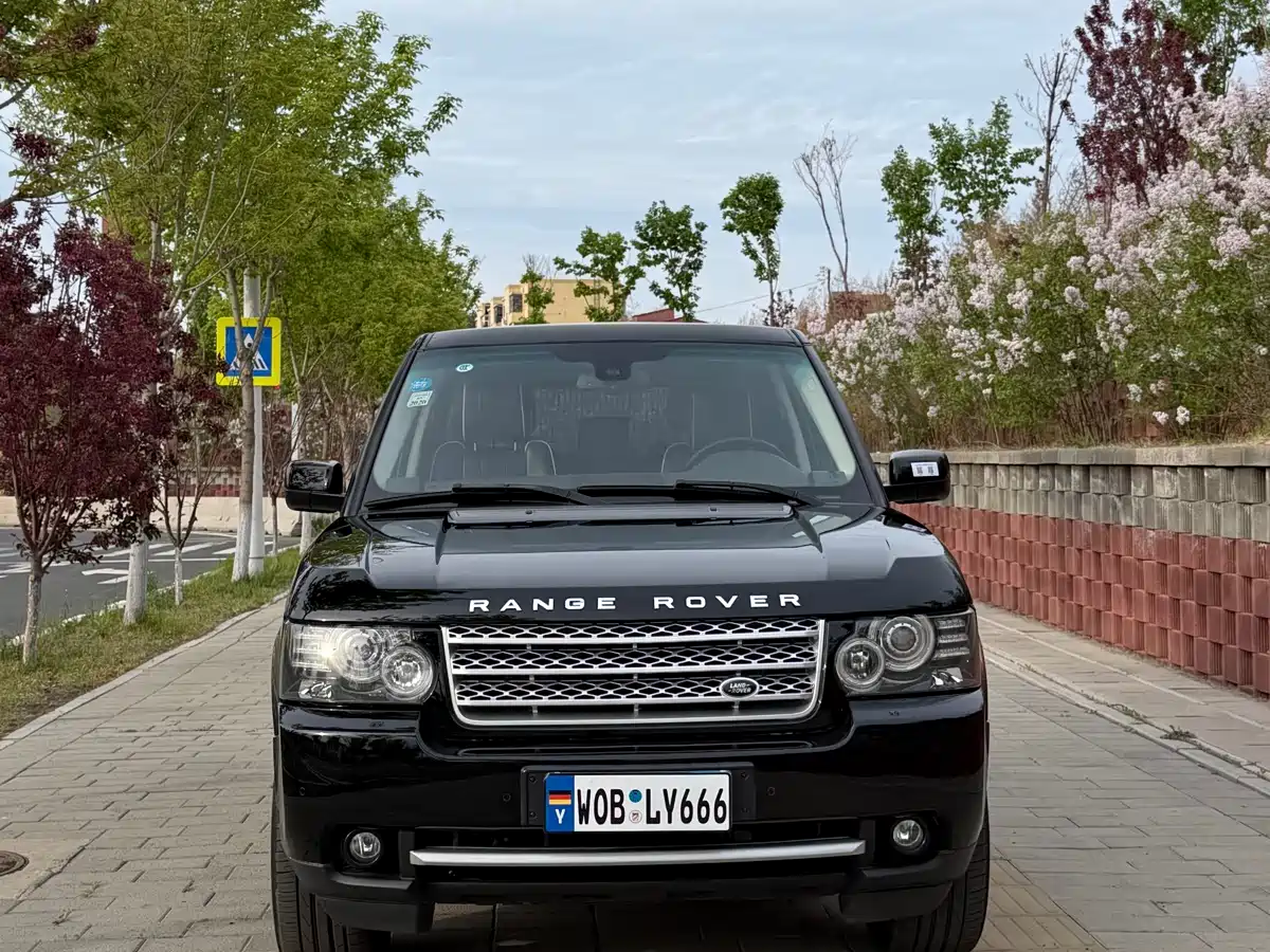 Land Rover Range Rover 2011 3.6 TDV8 фото 2
