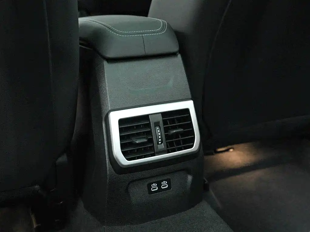 BMW M235L 2025 M235L фото 18
