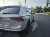 Фото 6 - Volkswagen Tiguan L