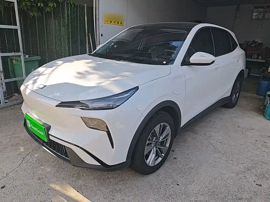 2025 Besturn Yueyi 03