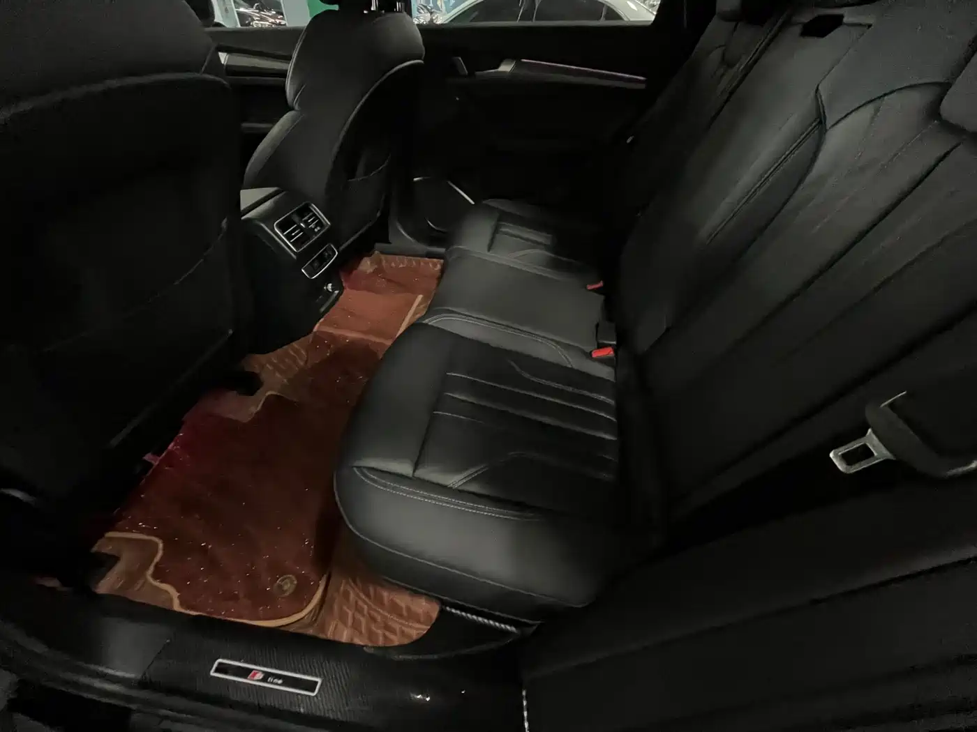 Audi Q5L 2024 Model 40 TFSI Luxury Dynamic фото 13