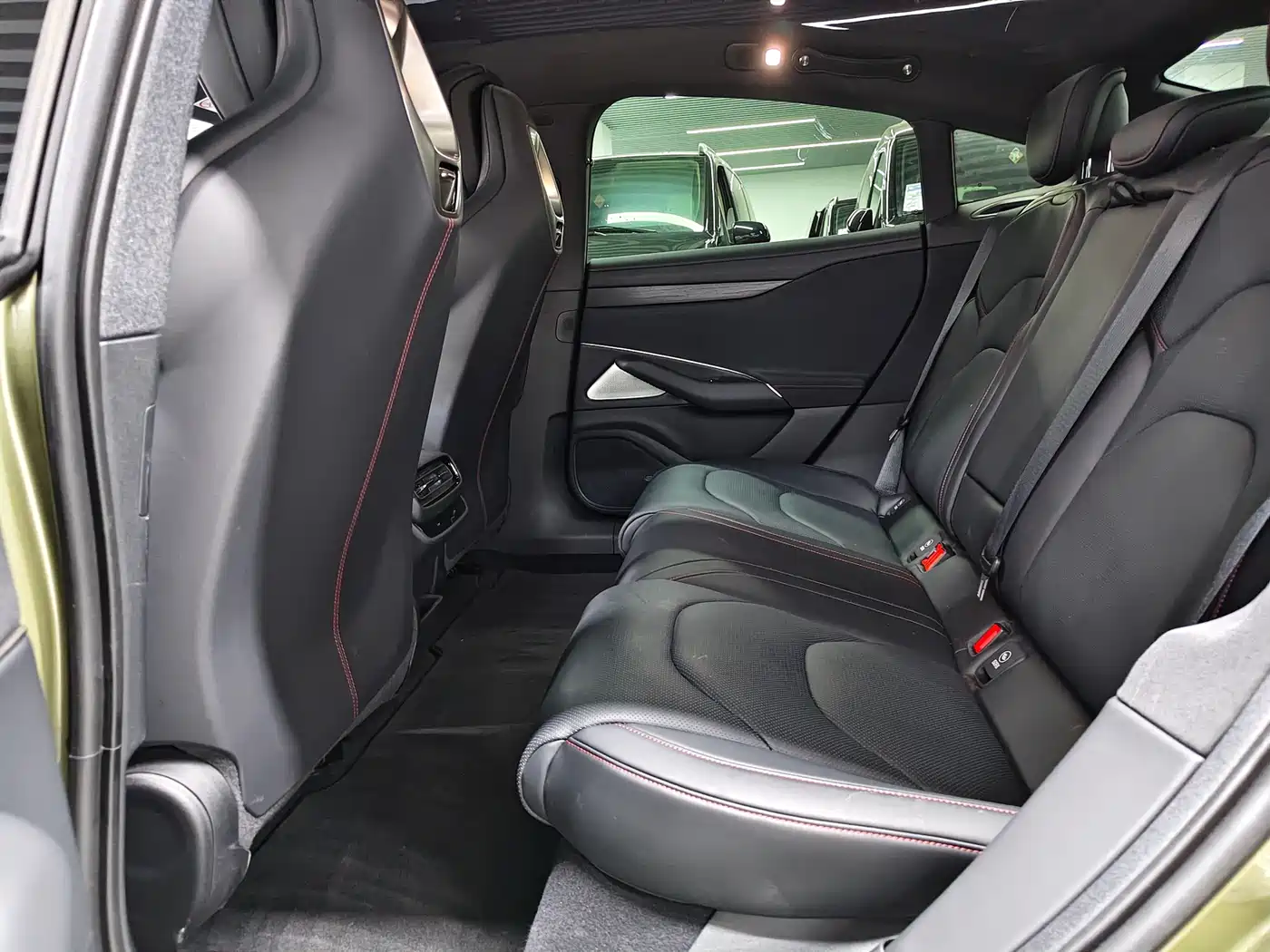 Xiaomi Auto Xiaomi SU7 2024 RWD Ultra Long Range Advanced Smart Driving Pro Edition фото 10