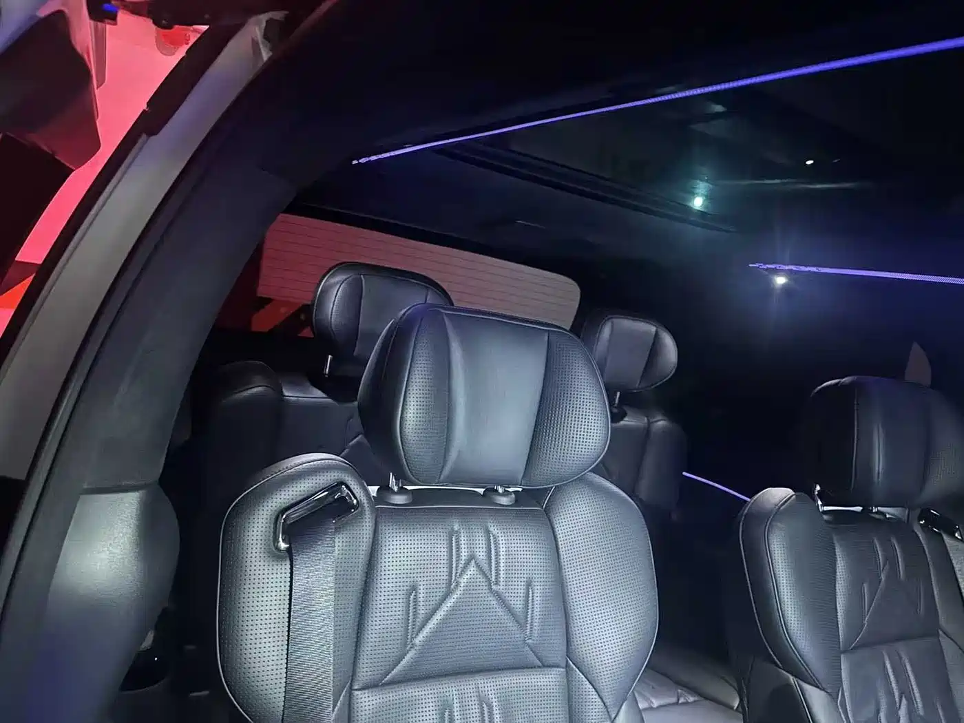 ZEEKR 009 2024 2024 6-seat Executive AWD 108kWh