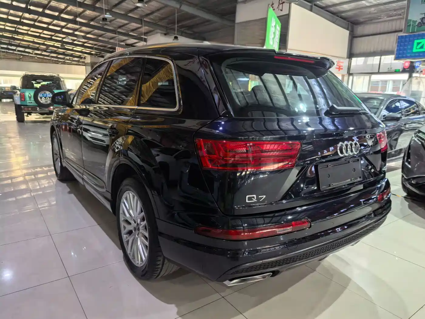 AUDI Q7