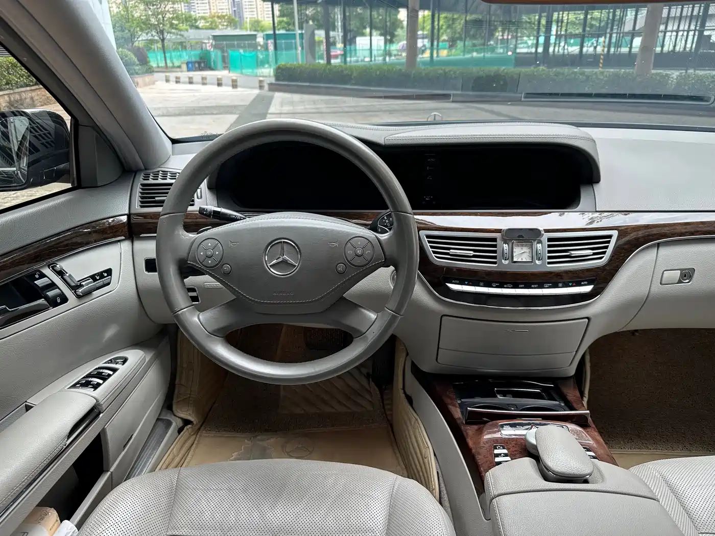 Mercedes-Benz S-Class 2010 S 300 L Business фото 16