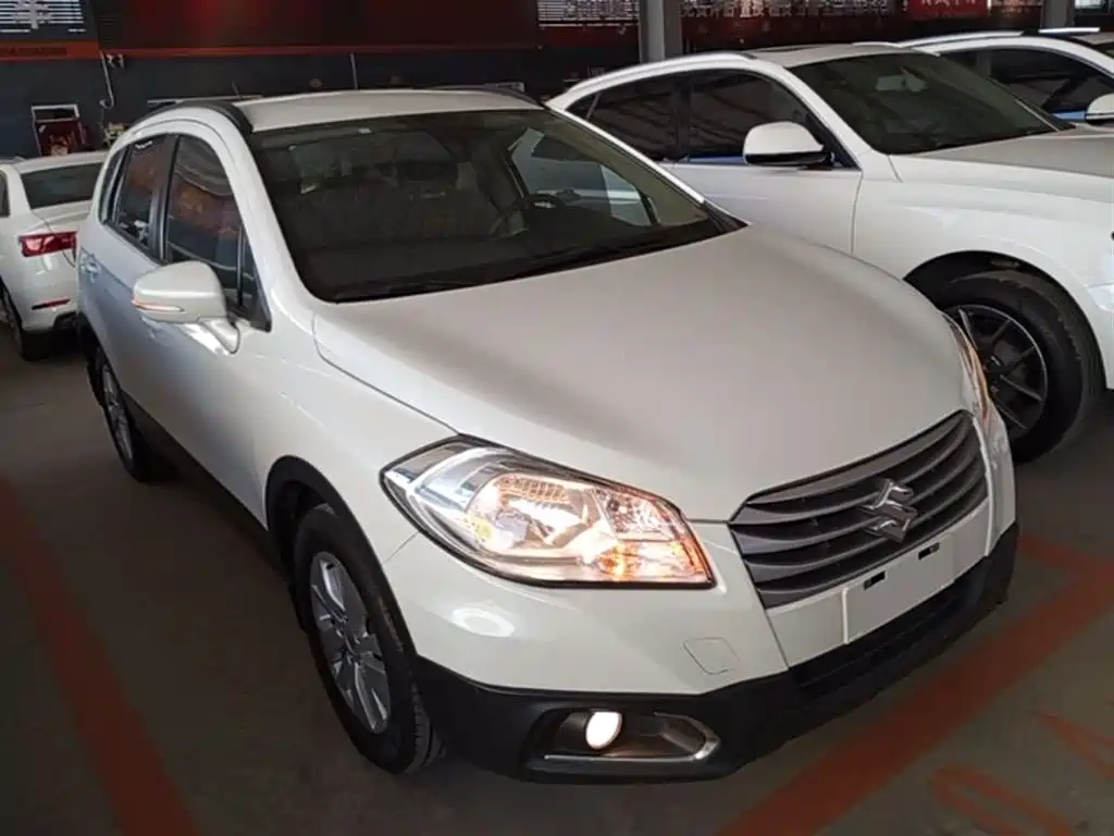 Suzuki SX4 S-Cross 2015 2014 1.6L Manual 2WD Progressive