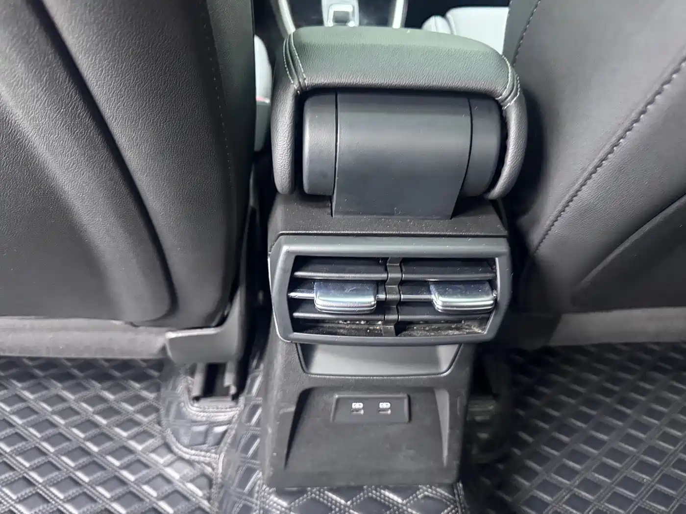 Audi A3 2023 A3L Limousine 35 TFSI Fashion Sport фото 18