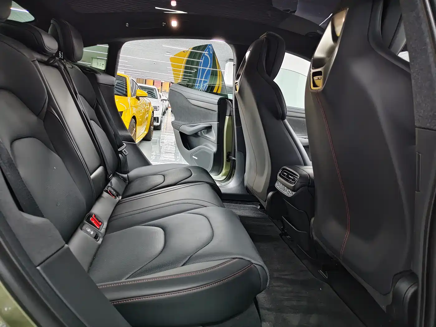 Xiaomi Auto Xiaomi SU7 2024 RWD Ultra Long Range Advanced Smart Driving Pro Edition фото 9