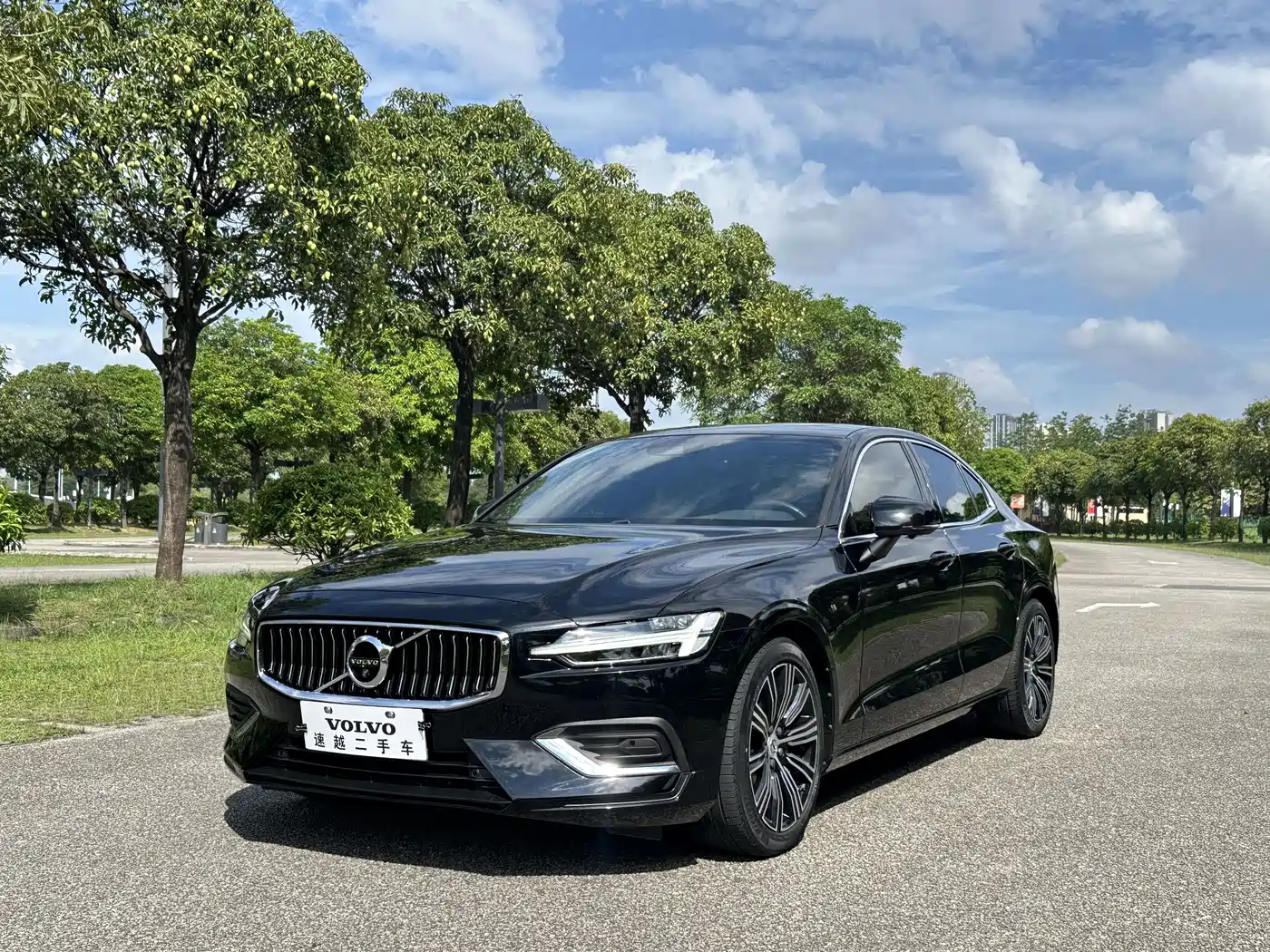 Volvo S60 2022 B4 Smart Vision Luxury Edition