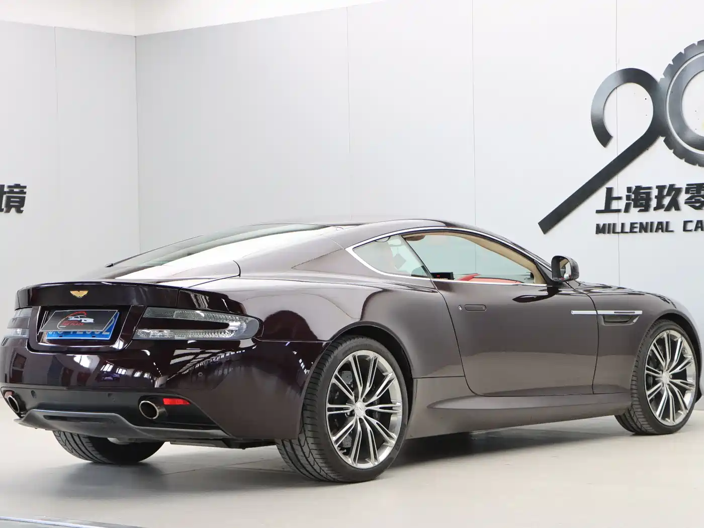 Aston Martin Virage 2012 6.0 Coupe фото 24